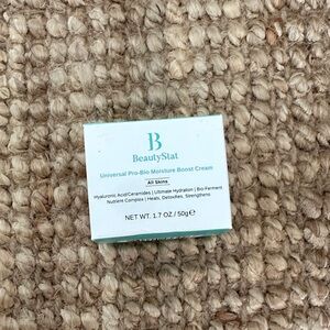 BeautyStat Universal Pro-Bio Cream in White and Teal